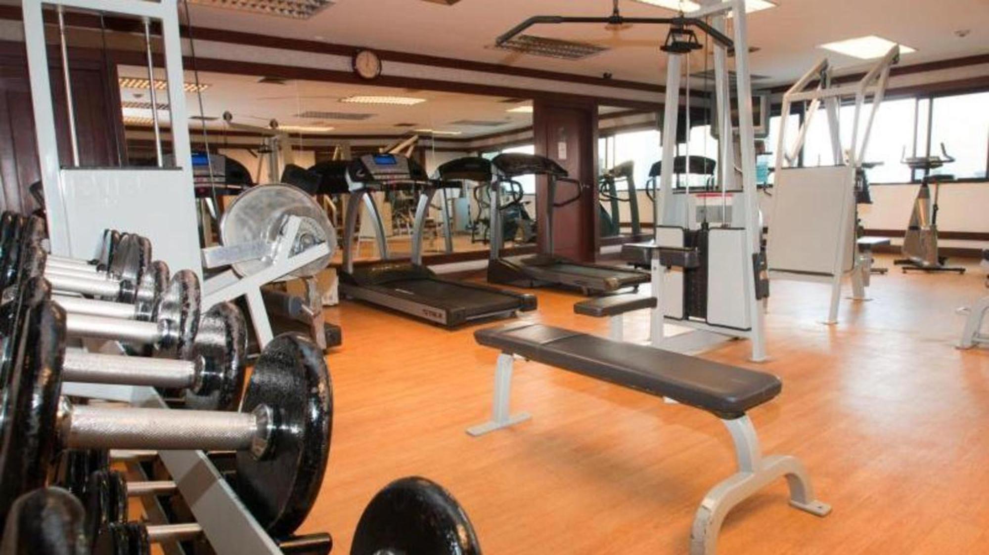Omni Tower Sukhumvit Soi 4 Direct Lägenhet Bangkok Exteriör bild