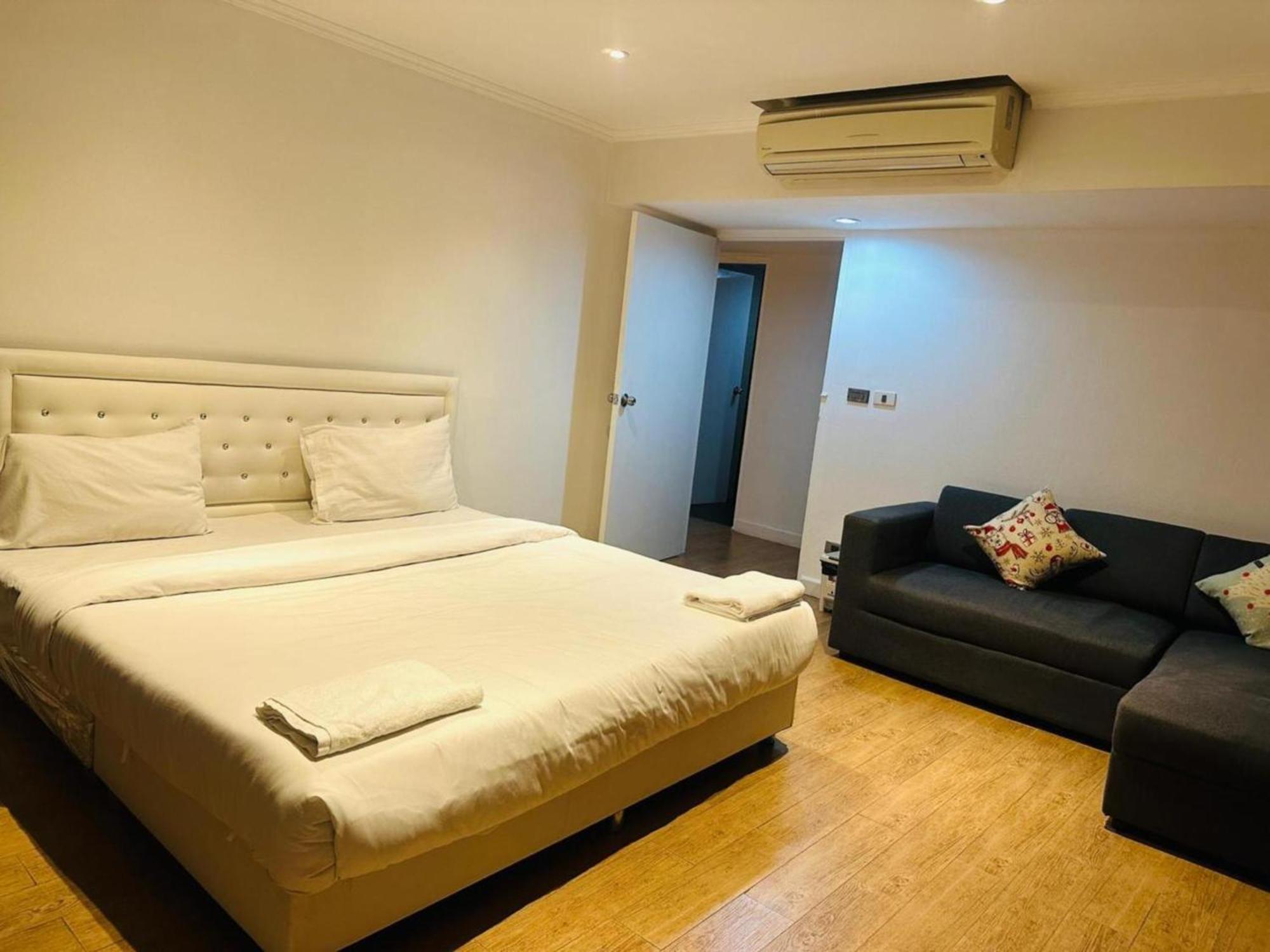 Omni Tower Sukhumvit Soi 4 Direct Lägenhet Bangkok Exteriör bild